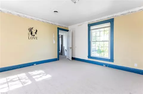 Bedroom - 2720 Rolfe Hwy, Dendron, VA 23839 photo 6 of 6