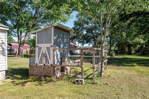 Exterior - 2720 Rolfe Hwy, Dendron, VA 23839 photo 10 of 15