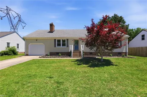540 Aylesbury Dr, Chesapeake, VA 23322