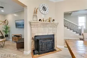 Entry Way - 415 Lee St, Hampton, VA 23669 photo 3 of 4