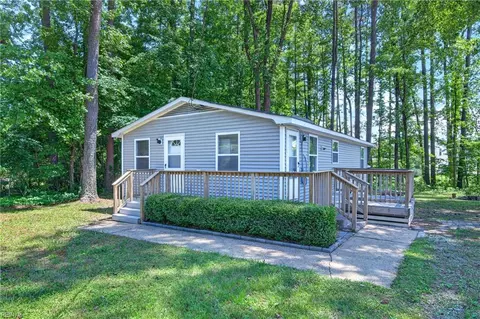 1616 Baptist Rd, Yorktown, VA 23690