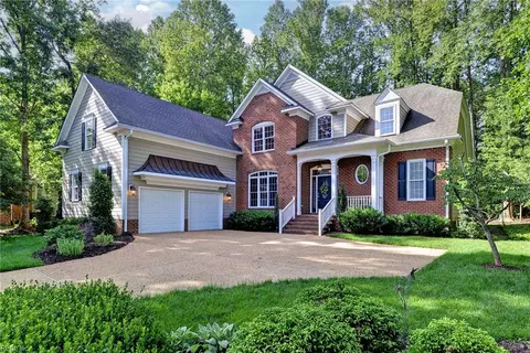3128 Bent Tree Ln, Toano, VA 23168