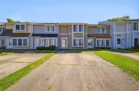 719 Waters Dr, Virginia Beach, VA 23462