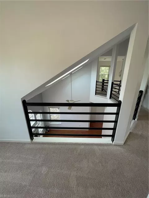 Entry Way - 600 Windmill Pt, Chesapeake, VA 23322 photo 3 of 3
