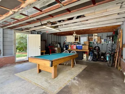 185 Orleans Circle Cir, Norfolk, VA 23509