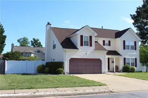Exterior - 54 Locksley Dr, Hampton, VA 23666 photo 4 of 8