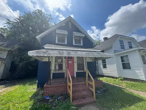 20 Dewey St, Portsmouth, VA 23704