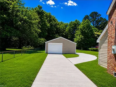 Exterior - 45 Langston Blvd, Hampton, VA 23666 photo 4 of 6