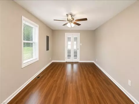 45 Langston Blvd, Hampton, VA 23666