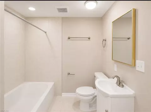 Bath - 45 Langston Blvd, Hampton, VA 23666 photo 1 of 3