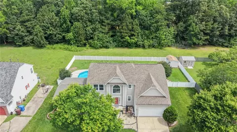 608 September Ln, Chesapeake, VA 23322