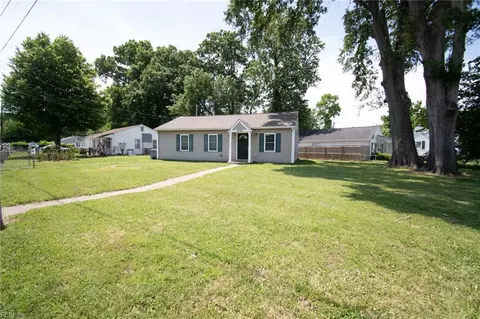 Exterior - 531 Price St, Hampton, VA 23663 photo 2 of 6