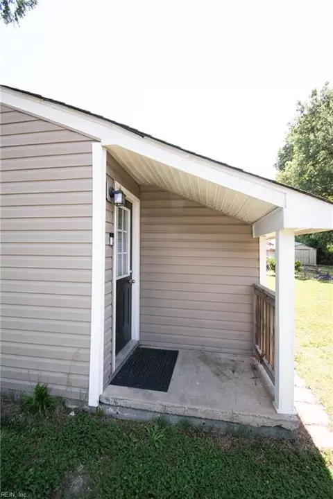 Exterior - 531 Price St, Hampton, VA 23663 photo 6 of 6