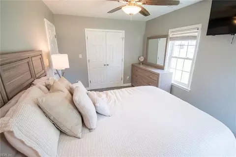 Bedroom - 531 Price St, Hampton, VA 23663 photo 3 of 6