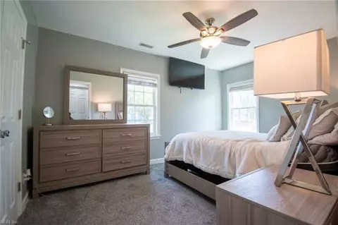 Bedroom - 531 Price St, Hampton, VA 23663 photo 2 of 6