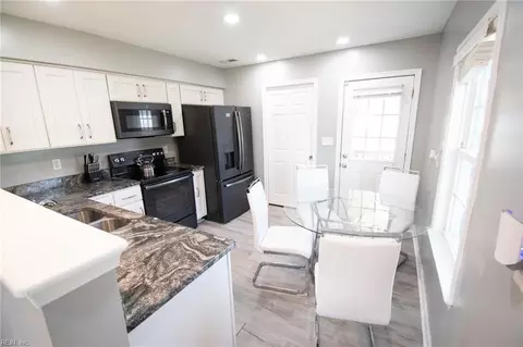Kitchen - 531 Price St, Hampton, VA 23663 photo 1 of 5