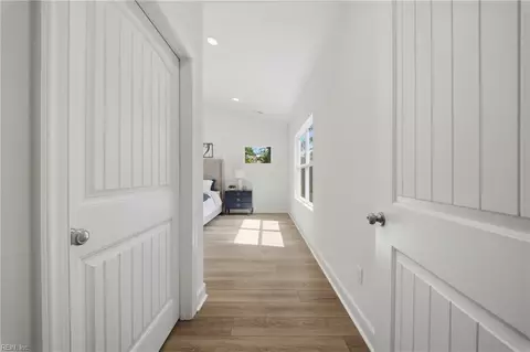 Entry Way - 128 Blake Rd, Norfolk, VA 23505 photo 5 of 9