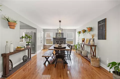 Dining - 3 Hunter Trce, Hampton, VA 23669 photo 1 of 2