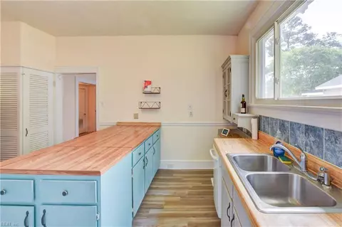 Kitchen - 2015 N Mallory St, Hampton, VA 23664 photo 4 of 4