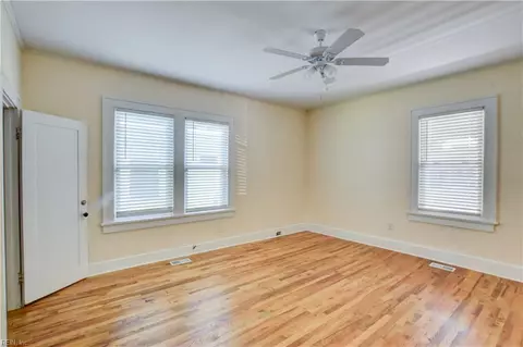 Bedroom - 2015 N Mallory St, Hampton, VA 23664 photo 5 of 6