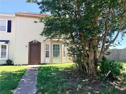 550 Peregrine St, Virginia Beach, VA 23462