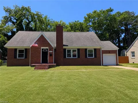 6425 Glenoak Dr, Norfolk, VA 23513