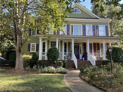 102 Patricks Ct, Carrollton, VA 23314