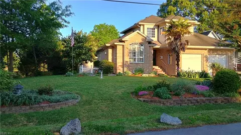 3445 S Crestline Dr, Virginia Beach, VA 23464