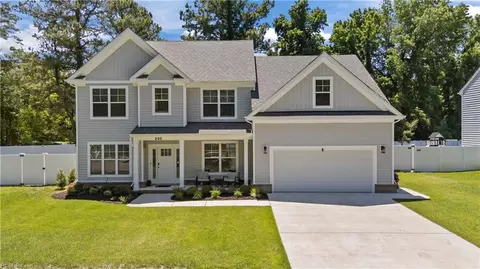 200 Heron Bay Ln, Chesapeake, VA 23323