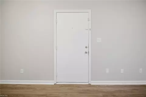Entry Way - 28 Pacific Dr #2, Hampton, VA 23666 photo 1 of 1