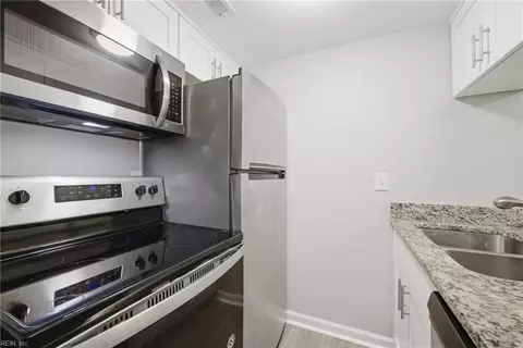 Kitchen - 28 Pacific Dr #2, Hampton, VA 23666 photo 2 of 3