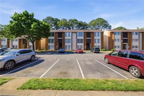 Exterior - 28 Pacific Dr #2, Hampton, VA 23666 photo 3 of 3