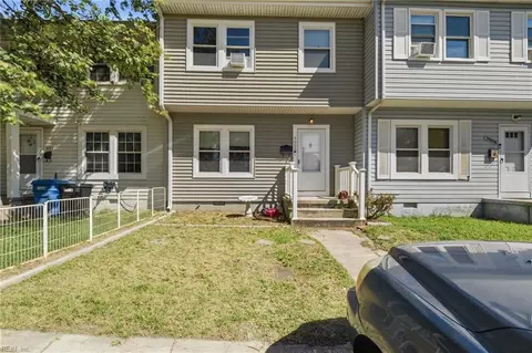 3002 Dekolta Ct, Virginia Beach, VA 23452