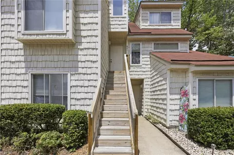 845 Virginia Ct, Virginia Beach, VA 23451