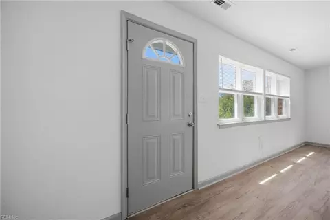 Other - 1006 Bowe Pl, Norfolk, VA 23504 photo 2 of 11