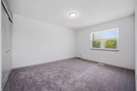 Bedroom - 1006 Bowe Pl, Norfolk, VA 23504 photo 1 of 8