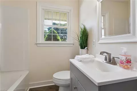 Bath - 377 Whealton Rd, Hampton, VA 23666 photo 1 of 5