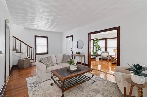 Living - 155 Shenandoah Rd, Hampton, VA 23661 photo 1 of 1