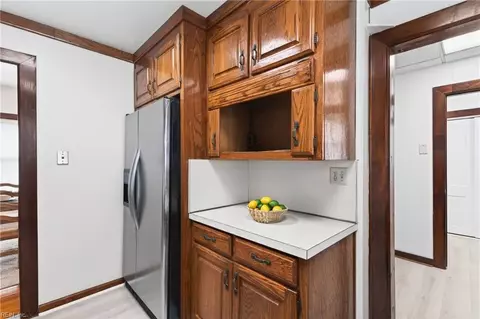 Entry Way - 155 Shenandoah Rd, Hampton, VA 23661 photo 3 of 4