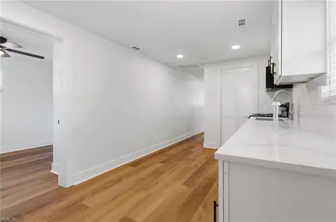 Entry Way - 26 Bernard Ave, Hampton, VA 23669 photo 6 of 6