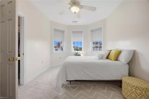 Bedroom - 12 Knodishall Way, Hampton, VA 23664 photo 2 of 2