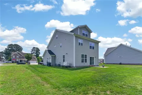 Exterior - 103 Stonehurst Rd, Hampton, VA 23669 photo 6 of 7