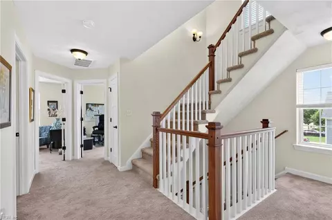 Entry Way - 103 Stonehurst Rd, Hampton, VA 23669 photo 8 of 13