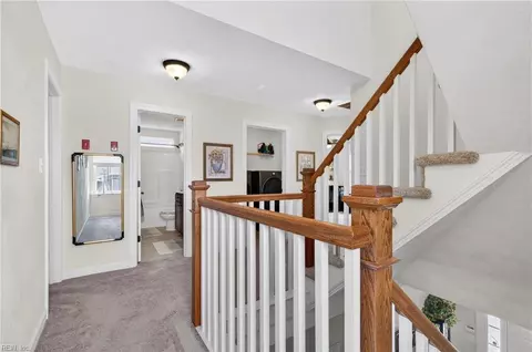 Entry Way - 103 Stonehurst Rd, Hampton, VA 23669 photo 7 of 13