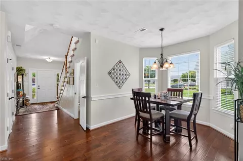 Entry Way - 103 Stonehurst Rd, Hampton, VA 23669 photo 3 of 13