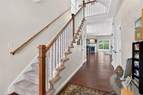 Entry Way - 103 Stonehurst Rd, Hampton, VA 23669 photo 1 of 13