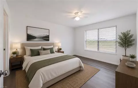 149 Windsor Castle Dr #E, Newport News, VA 23608