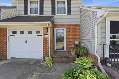 2469 Reagan Ave, Virginia Beach, VA 23454