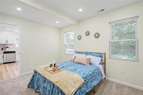 Bedroom - 54 Cavalier Rd, Hampton, VA 23669 photo 4 of 5