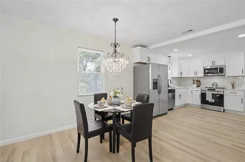Dining - 54 Cavalier Rd, Hampton, VA 23669 photo 2 of 3